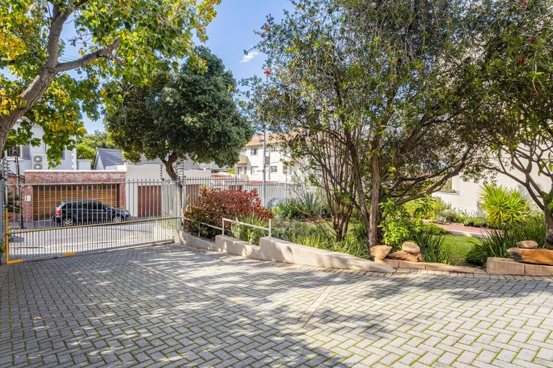 2 Bedroom Property for Sale in Tamboerskloof Western Cape